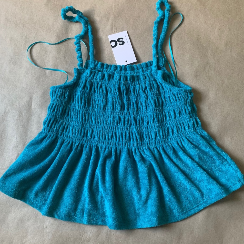 Cropped blue velvet tank